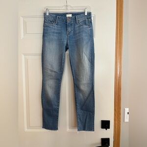 Women’s Mother Looker ankle fray tourist trap denim jean. Size 25